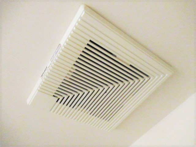 Sメゾン魚住の浴室