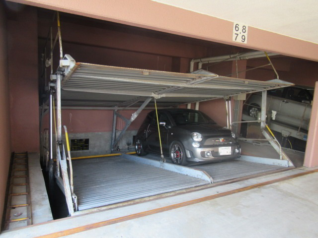 Sメゾン魚住の駐車場