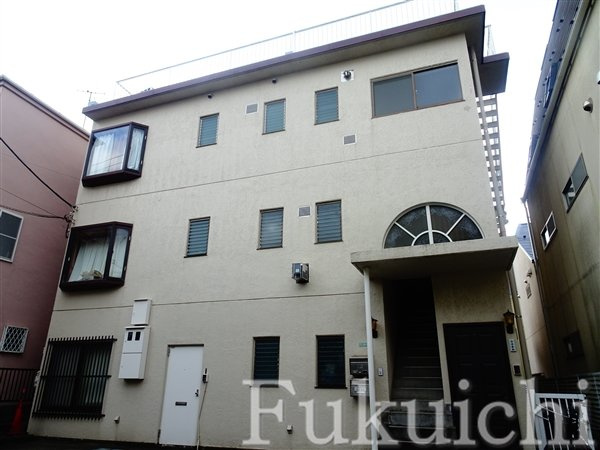 ヴィラヤマモトの外観