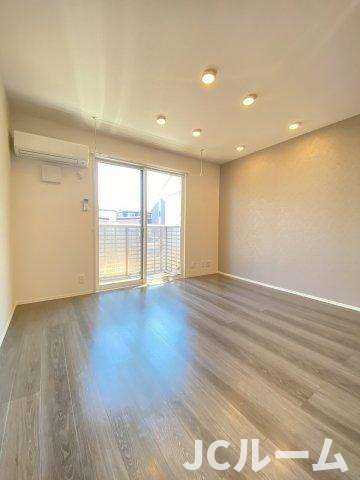 メゾン ド ポムの居間・リビング