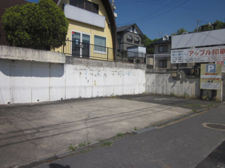 【駐車場】 | 店舗前面駐車場