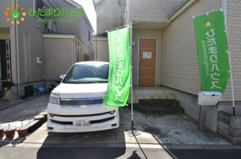 北区今羽町　中古一戸建ての駐車場