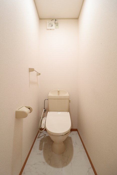 ロイヤルフローリッシュの浴室