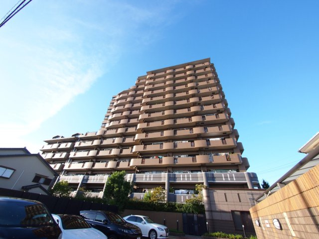 ライオンズガーデン一番町の外観
