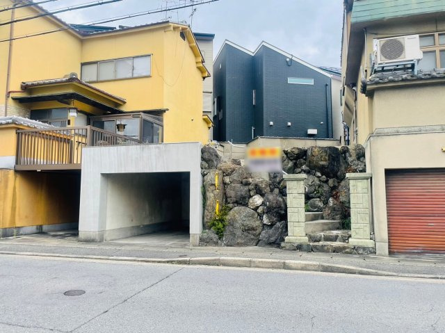 太秦朱雀町　新築一戸建の外観