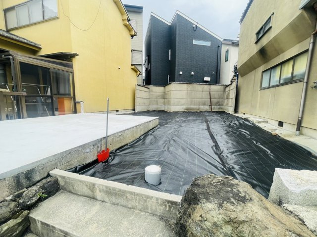 太秦朱雀町　新築一戸建の外観