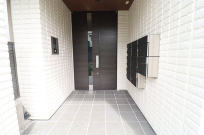 【エントランス】 | La Amie