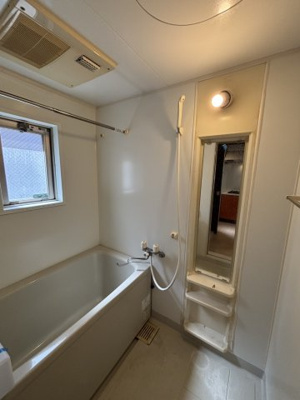 【浴室】 | ウォームスヴィル神戸元町JP