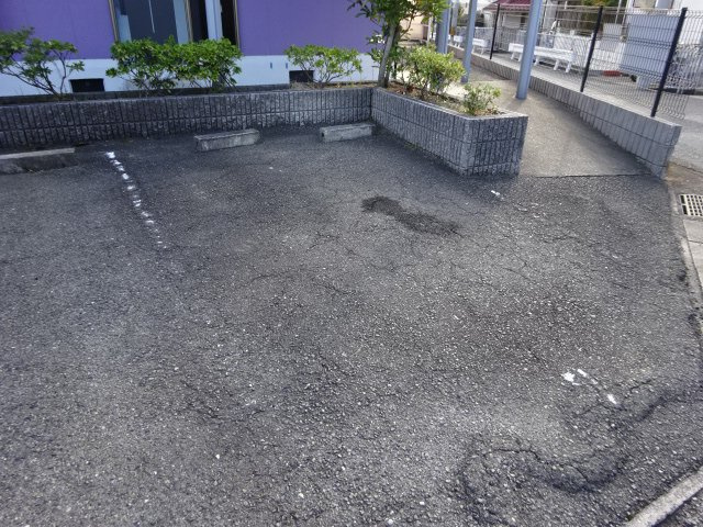 サングレース北別府の駐車場