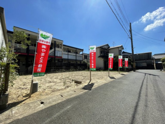 【前面道路含む現地写真】