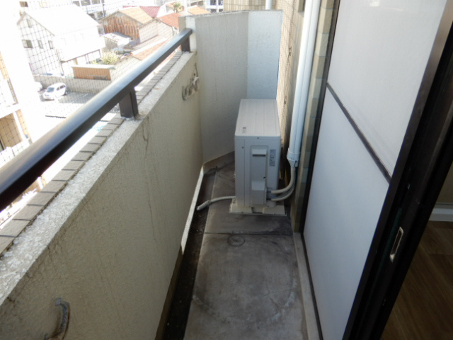 YKハイツ相生町のバルコニー