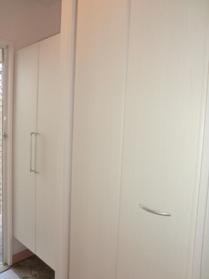 【玄関】 | ウィズテリアB棟 | 収納もある玄関です