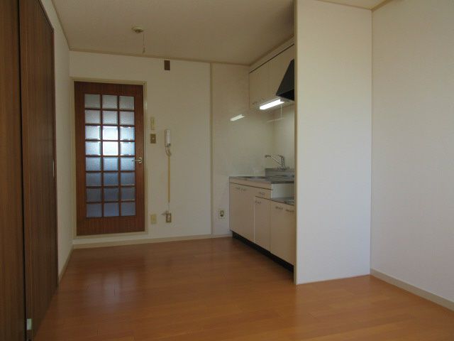 164ビルの居間・リビング