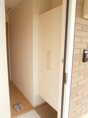 【玄関】 | ガーデンヒルズ荒木 | きれいな玄関です