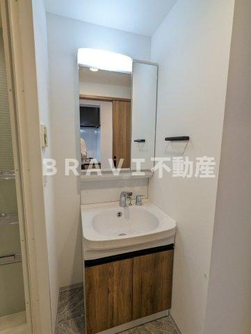 ファーストフィオーレ谷町六丁目フェリシア BRAVI不動産の独立洗面台|独立洗面台です