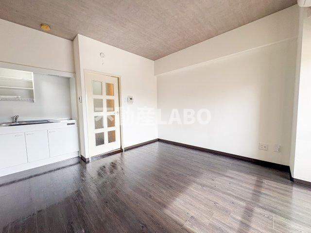 アーバンモール弁天町の居間・リビング