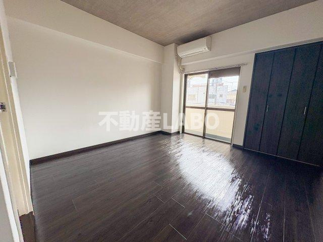 アーバンモール弁天町の洋室