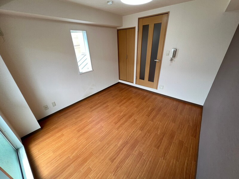 サンスイート神戸の寝室