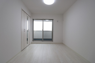 【寝室】 | ピレーネ諸口