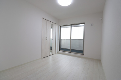 【洋室】 | ピレーネ諸口