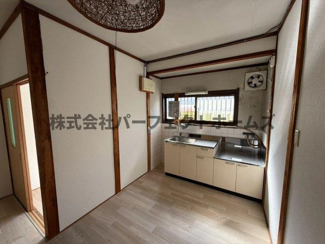 木田元宮一丁目テラスハウス　賃貸のキッチン|キッチンでお料理をお楽しみください