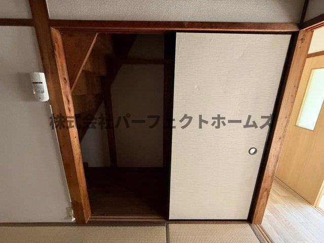 木田元宮一丁目テラスハウス　賃貸の収納|十分な収納スペースがあります