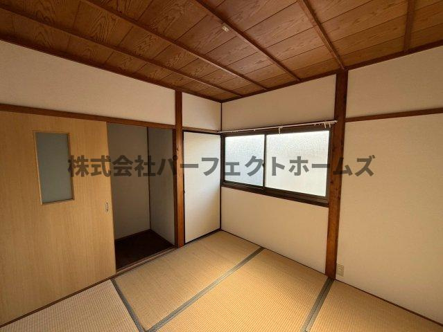 木田元宮一丁目テラスハウス　賃貸の和室|和室があれば、来客や子供用のスペースとして活躍します
