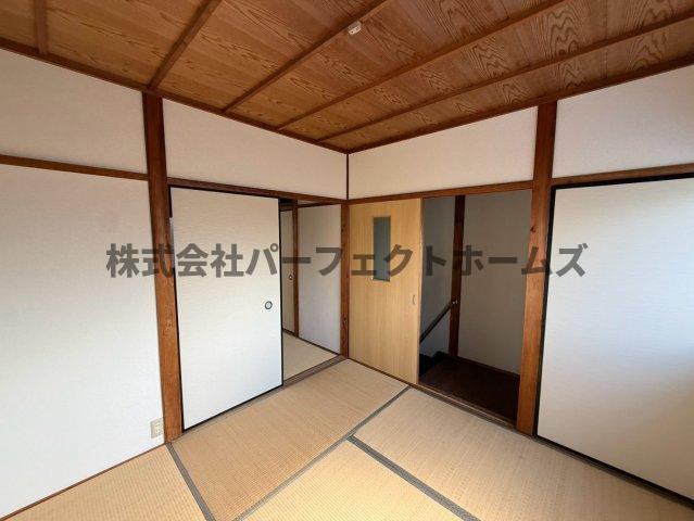 木田元宮一丁目テラスハウス　賃貸の和室|い草の香りが落ち着く素敵な和室です