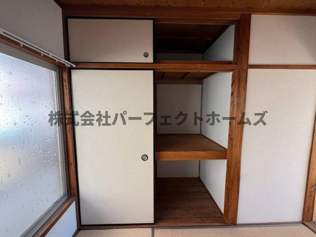 木田元宮一丁目テラスハウス　賃貸の収納|収納豊富です