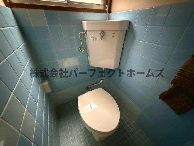 木田元宮一丁目テラスハウス　賃貸のトイレ|コンパクトで使いやすいトイレです