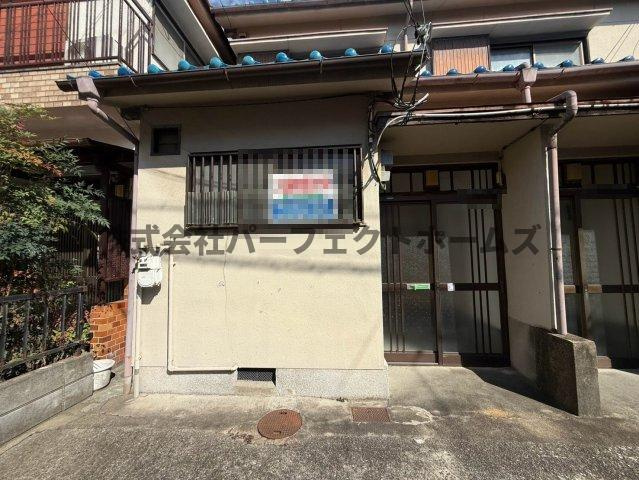 木田元宮一丁目テラスハウス　賃貸のエントランス|建物の内部です