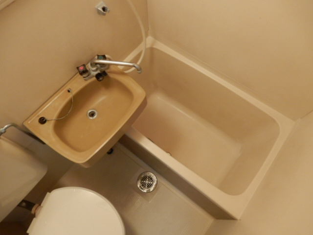 太田ビル小久保の浴室