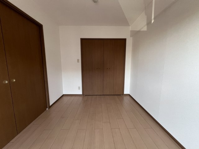 神戸市西区北別府１丁目の賃貸マンションの寝室