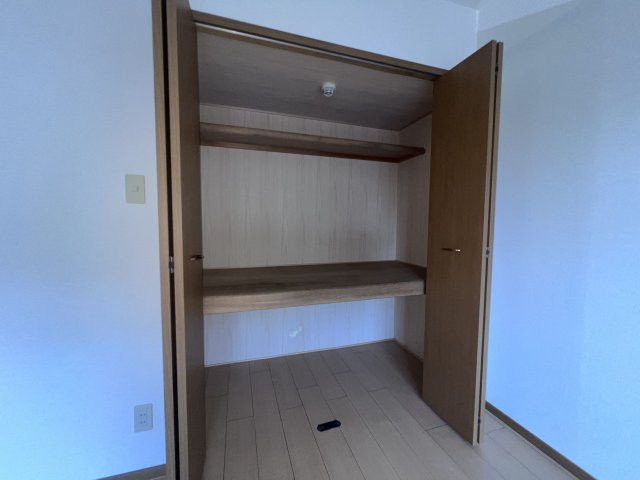 神戸市西区北別府１丁目の賃貸マンションの収納