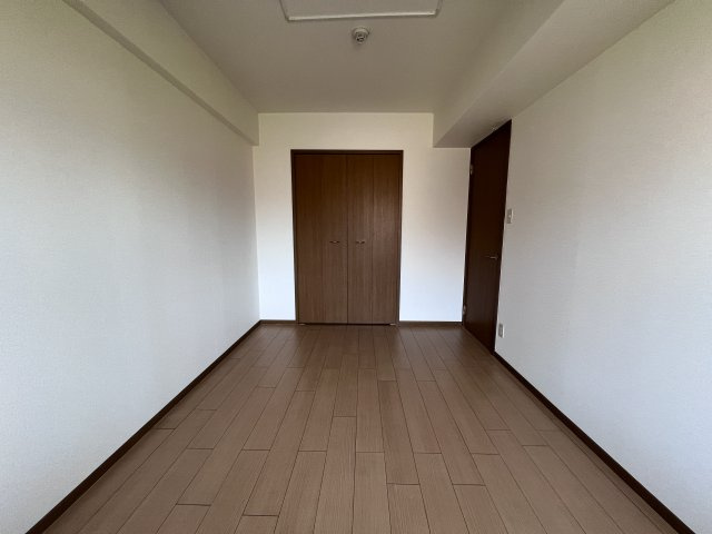 神戸市西区北別府１丁目の賃貸マンションの洋室