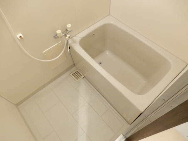 神戸市西区伊川谷町有瀬の賃貸マンションの浴室