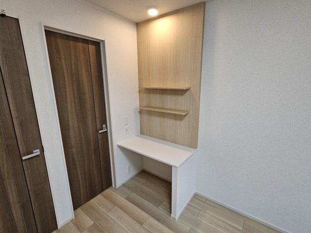 明石市西明石北町１丁目のアパートの収納
