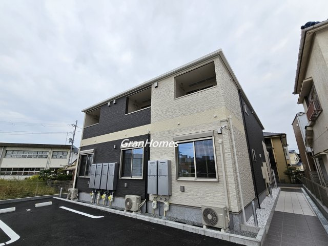 明石市西明石北町１丁目のアパートの外観