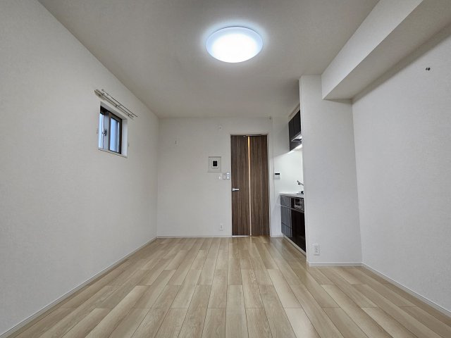 明石市西明石北町１丁目のアパートの居間・リビング