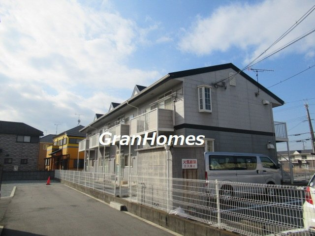ロイヤルシャルムの外観