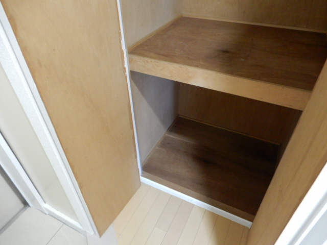 ラムール西舞子の収納