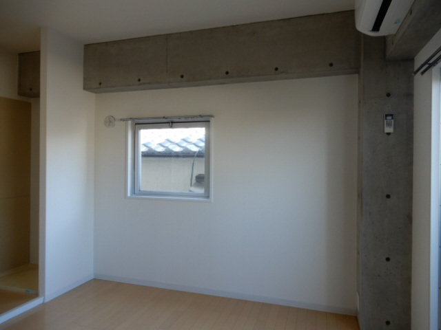 ラムール西舞子の寝室