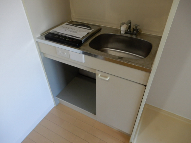 ラムール西舞子のキッチン