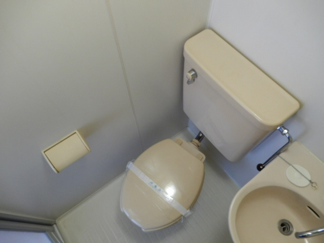 ラムール西舞子のトイレ