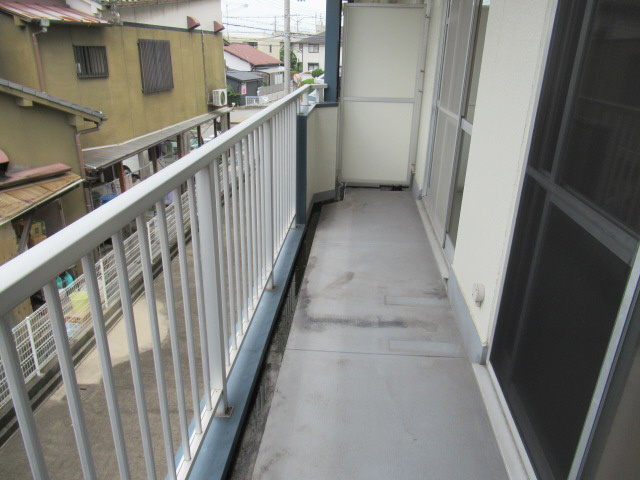 加古川市加古川町粟津の賃貸マンションのバルコニー