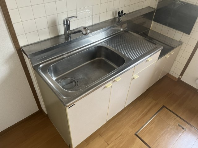 加古川市東神吉町西井ノ口のアパートのキッチン