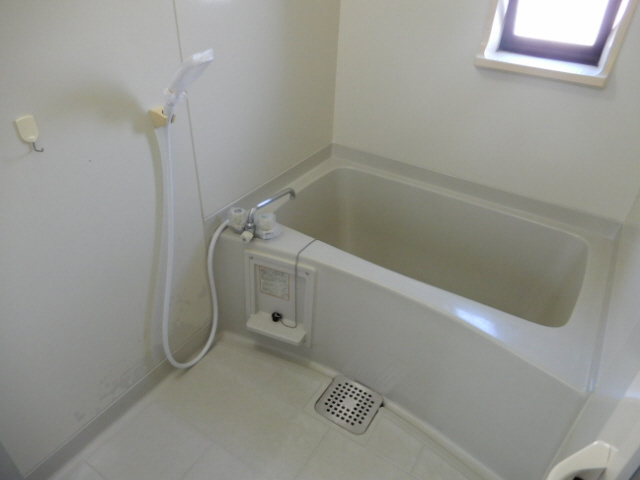 リヴェールFUJIの浴室