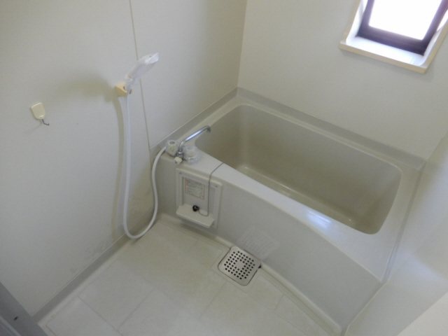 リヴェールFUJIの浴室