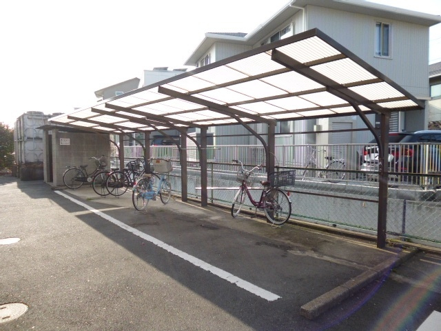 メゾン福島のその他共用部分|自転車置き場
