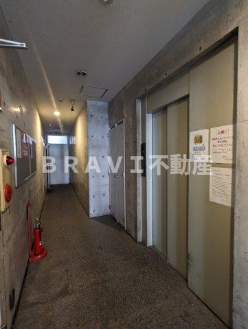 ベルヴォア大手通 BRAVI不動産のロビー